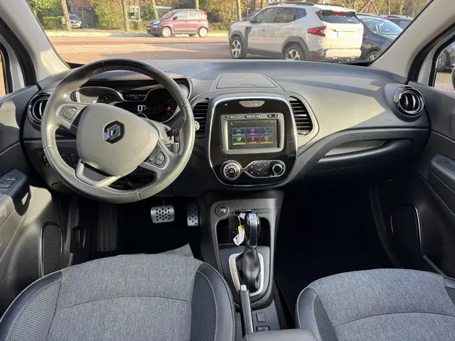 Renault Captur 1.3 TCe 150pk EDC Intens 2019 Benzine 12