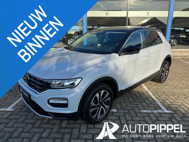 Volkswagen T-Roc 1.5 TSI Active 2021 Benzine 1