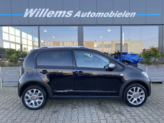 Volkswagen up! 1.0 cross up! BlueMotion 2014 Benzine 5