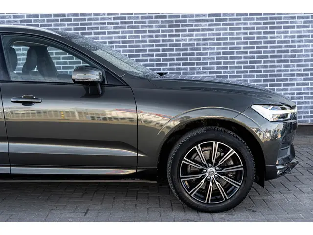 Volvo XC60 T5 Momentum 2018 Benzine 8