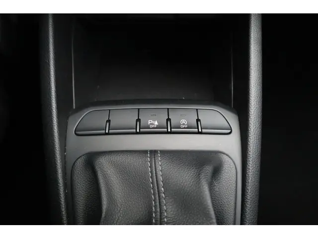 Kia Stonic 1.0 T-GDi DynamicLine 2019 Benzine 17