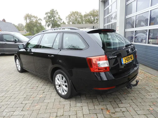 Škoda Octavia Combi 1.5 TSI Business 150 PK 2019 Benzine 4
