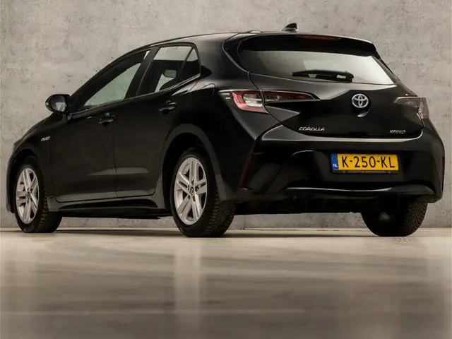 Toyota Corolla 1.8 Hybrid Sport 2021 Hybride Benzine 3