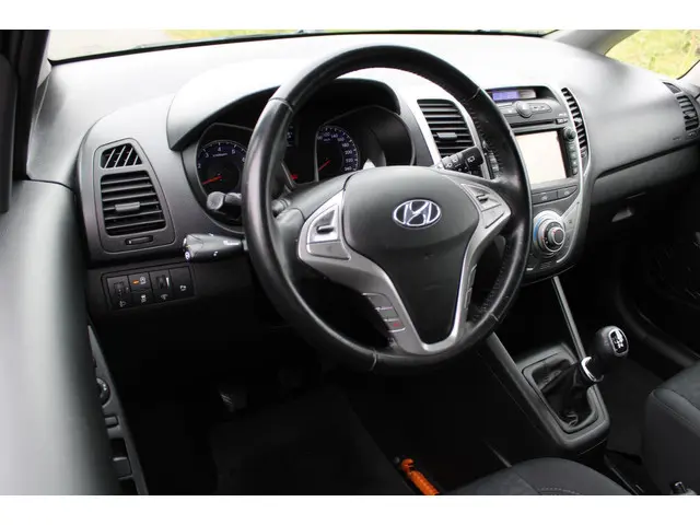 Hyundai ix20 1.4i i-Magine 2013 Benzine 9