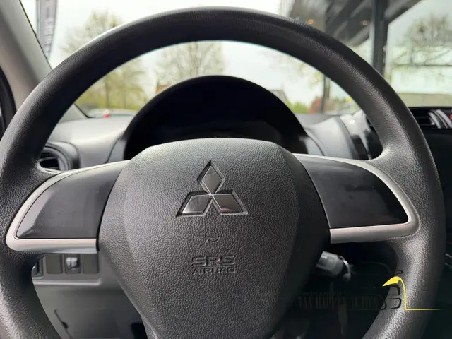 Mitsubishi Space Star 1.2 Entry / apk 4-2028 2022 Benzine 21