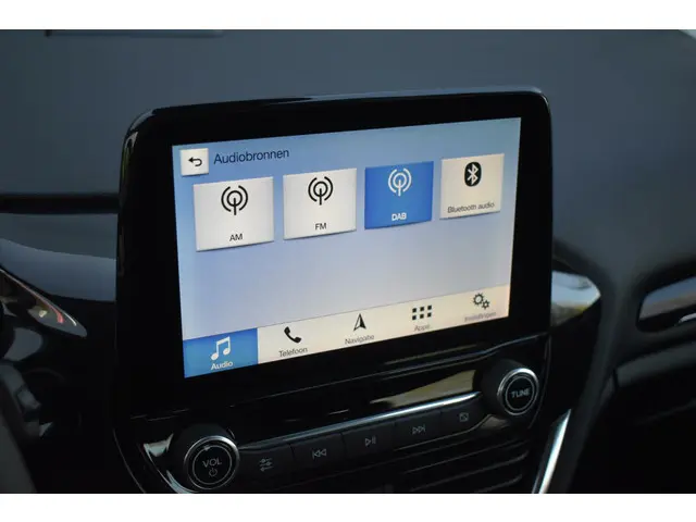 Ford Fiesta 1.1 Trend |NAVI|CARPLAY|CRUISE|PDC 2018 Benzine 12