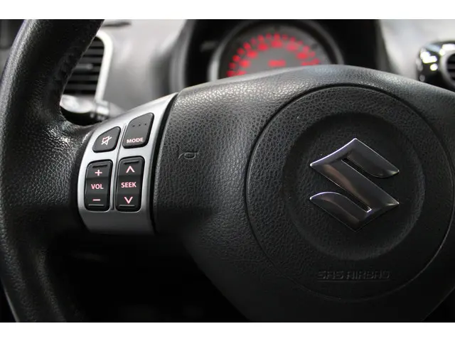Suzuki Splash 1.0 VVT Comfort EASSS 2015 Benzine 13