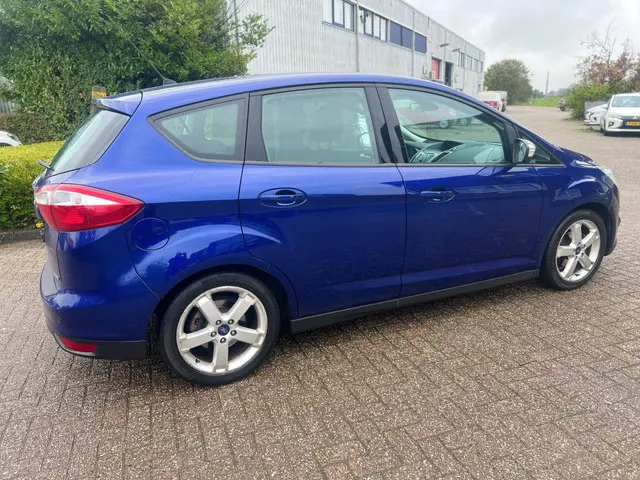 Ford C-MAX 1.0 Titanium 2014 Benzine 9