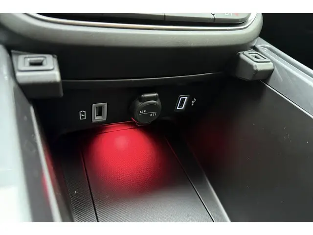 Fiat 600e RED 54 kWh 2025 Elektrisch 30