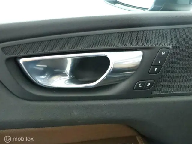 Volvo XC60 2.0 T5 AWD Inscription 2019 Benzine 30