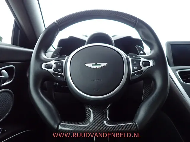 Aston Martin DBS 5.2 V12 Superleggera 2019 Benzine 12