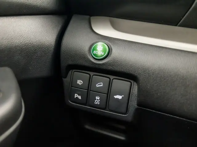 Honda CR-V 2.0 AWD Executive Sport 2013 Benzine 30