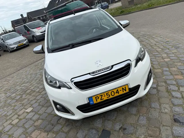 Peugeot 108 1.2 VTi Allure 2014 Benzine 6