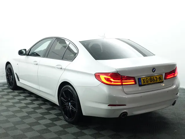 BMW 5 Serie 520d M Sport High Exe Aut- 2019 Diesel 5