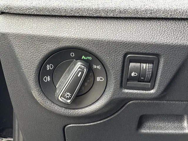 Škoda Kamiq 1.0 TSI Selection 2024 Benzine 16