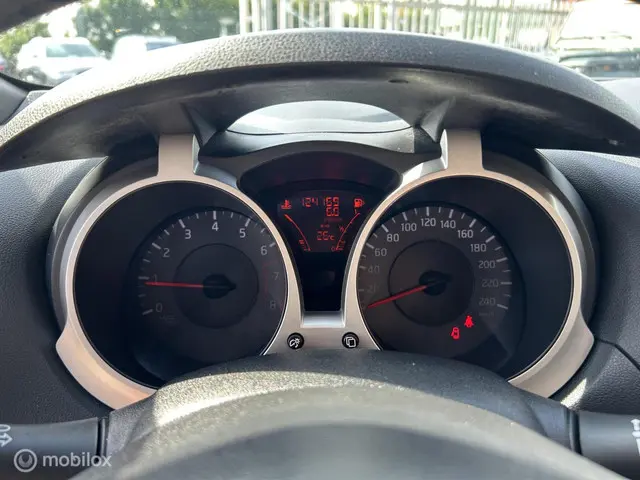Nissan Juke 1.6 Acenta 2013 Benzine 9