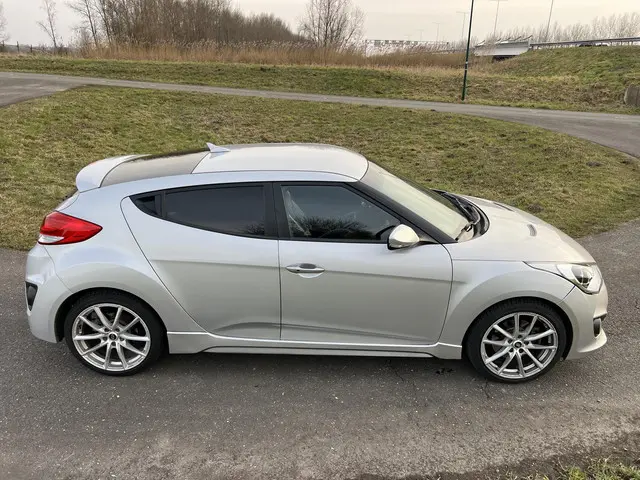 Hyundai Veloster 1.6 T-GDI i-Catcher 2015 Benzine 13