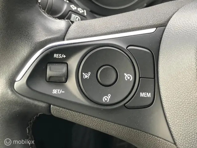 Opel Crossland 1.2 Turbo Elegance 2024 Benzine 8