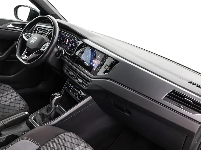 Volkswagen Taigo 1.0 TSI 115pk DSG R-Line 2024 Benzine 27