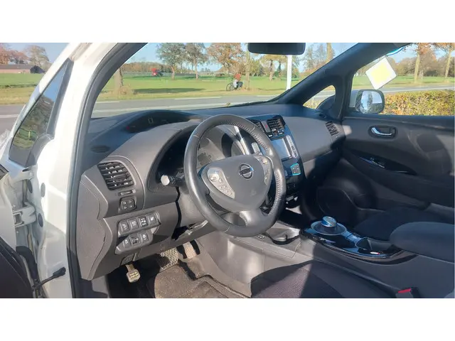Nissan Leaf Acenta 24 kWh 2015 Elektrisch 3