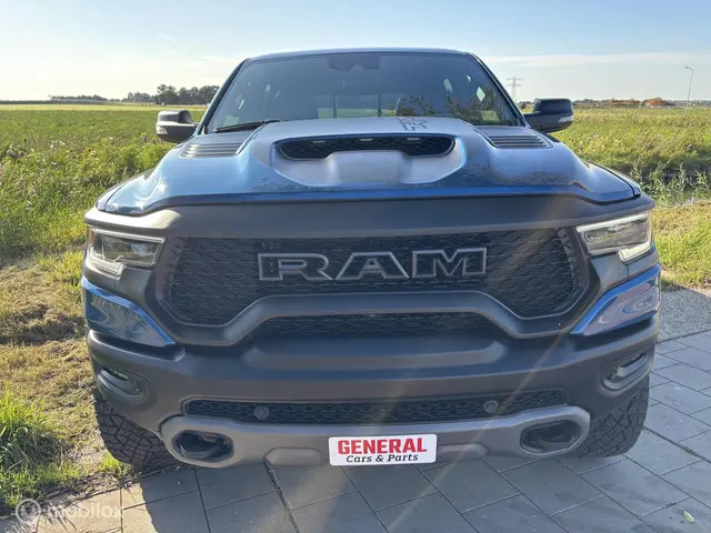 Dodge Ram 1500 4X4 6.2 V8 4x4 Crew Cab TRX 2024 LPG/Gas 2