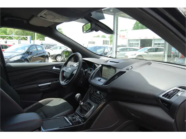 Ford Kuga 1.5 EcoBoost 150PK ST Line 2018 Benzine 26