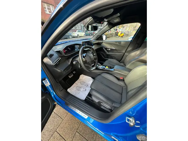 Peugeot 2008 1.2 PureTech GT-Line 2020 Benzine 7