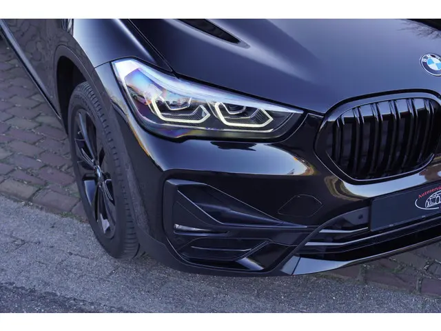 BMW X1 sDrive18i Executive Edition 2021 Benzine 17