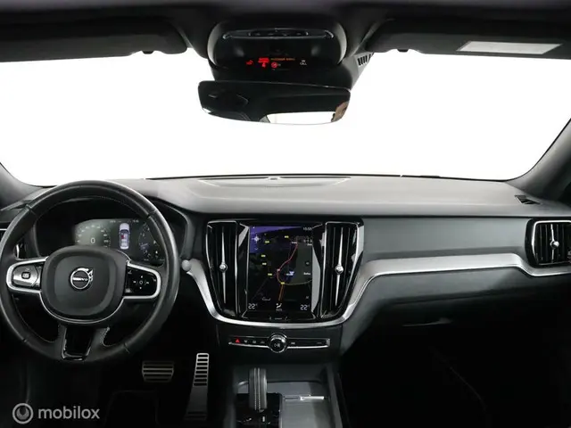 Volvo S60 2.0 B4 R-Design|Blis| panodak|adapt 2021 Benzine 9