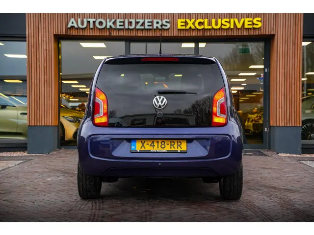 Volkswagen up! 1.0 high up! 2015 Benzine 9