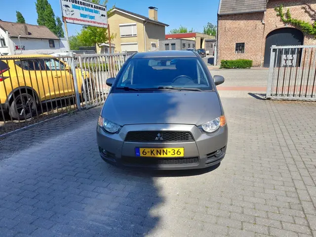 Mitsubishi Colt 1.1 Edition One 2013 Benzine 13