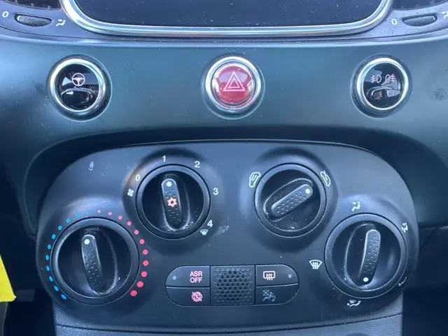 Fiat 500 1.0 Hybrid Rockstar 2020 Hybride Benzine 23