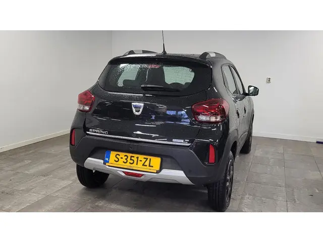 Dacia Spring Essential 27 kWh 2023 Elektrisch 12