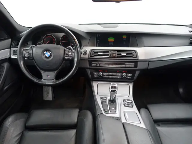 BMW 5 Serie Touring 520i 184Pk M Sport Aut- 2012 Benzine 7