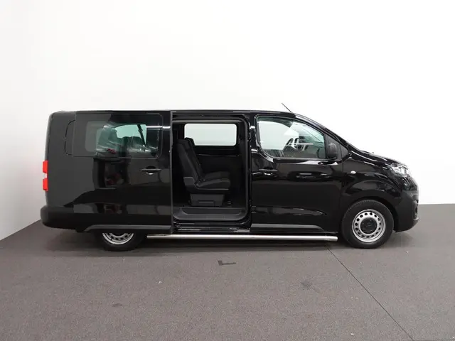Opel Vivaro-e Combi L3H1 75 kWh 2022 Elektrisch 8