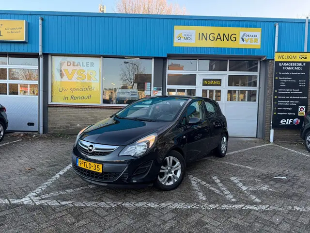 Opel Corsa 1.2-16V Berlin 2014 Benzine 3