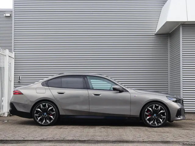 BMW i5 Sedan eDrive40 2024 Elektrisch 5