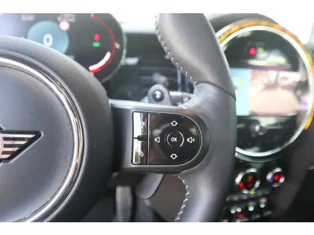 MINI 3-Deurs 2.0 John Cooper Works 2024 Benzine 16