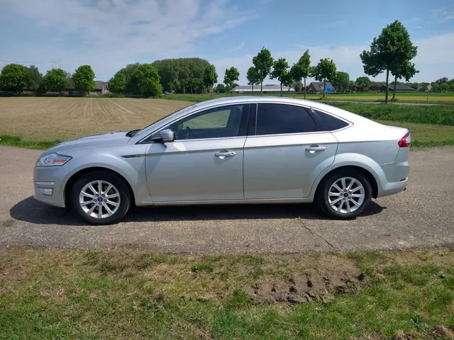 Ford Mondeo 2.0 EcoBoost Titanium 2013 Benzine 4