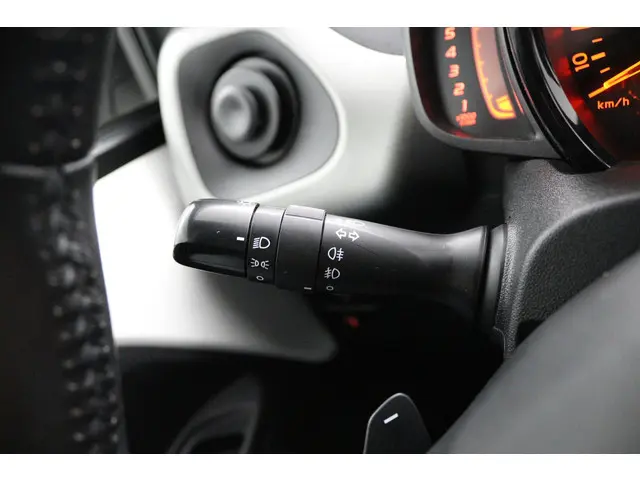 Toyota Aygo 1.0 VVT-i x-play 2015 Benzine 29