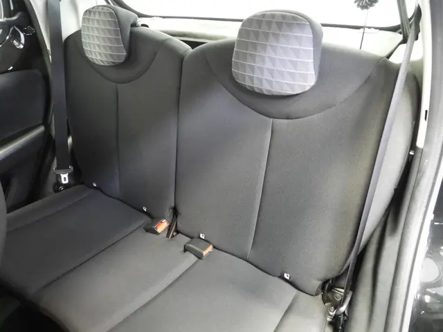 Peugeot 108 1.0 e-VTi Active 2021 Benzine 17