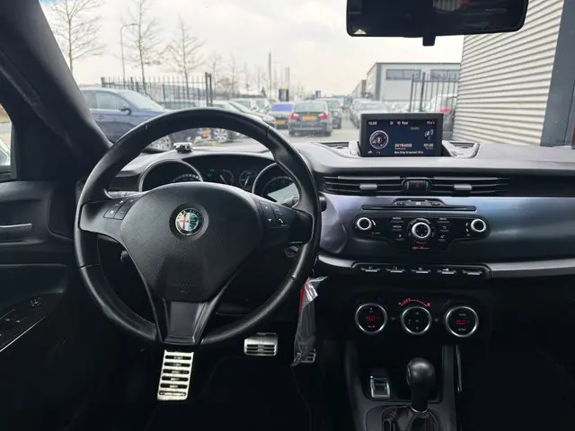 Alfa Romeo Giulietta 1.4 T Distinctive 2013 Benzine 18