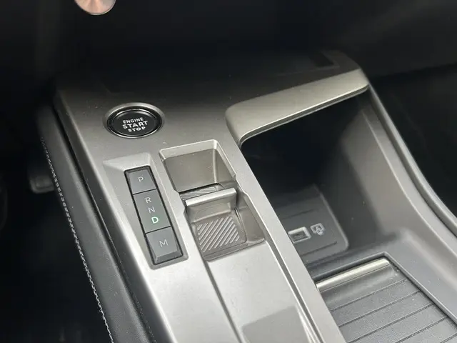 Peugeot 308 SW 1.2 Turbo 130 PK Allure 2024 Benzine 25