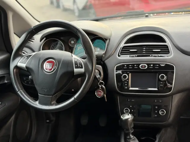 Fiat Punto Evo 0.9 TA Sempre 2017 Benzine 12