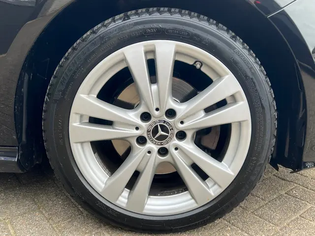 Mercedes-Benz A-Klasse 200 Ambition 2018 Benzine 4