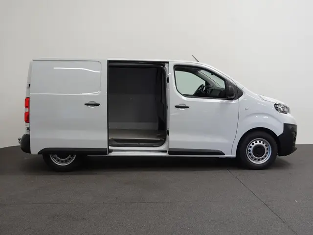 Peugeot Expert 1.5 BlueHDI 120PK L2 2023 Diesel 39