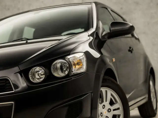 Chevrolet Aveo 1.2 LT Sport 2013 Benzine 11