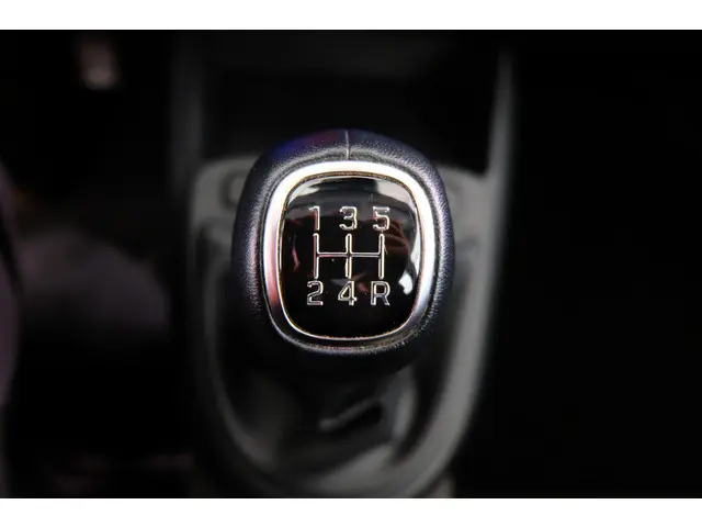 Hyundai i10 1.0 Comfort 5-zits 2022 Benzine 12