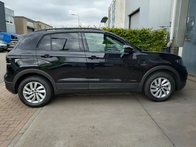 Volkswagen T-Cross 1.0 TSI Life trekhaak 2022 Benzine 6