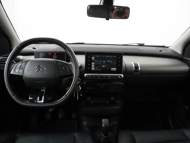 Citroën C4 Cactus 1.2 PureTech Shine 2016 Benzine 12